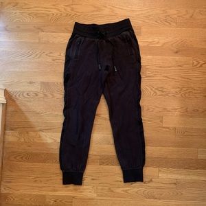 Lululemon fleece lined joggers